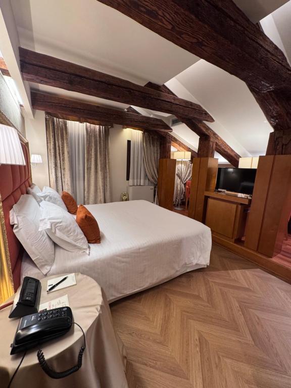 Ruzzini Palace Hotel - Deluxe Double Room