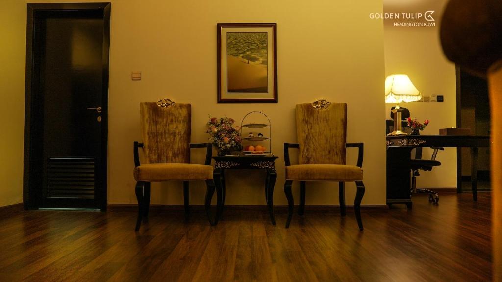Een zitgedeelte bij Golden Tulip Headington
