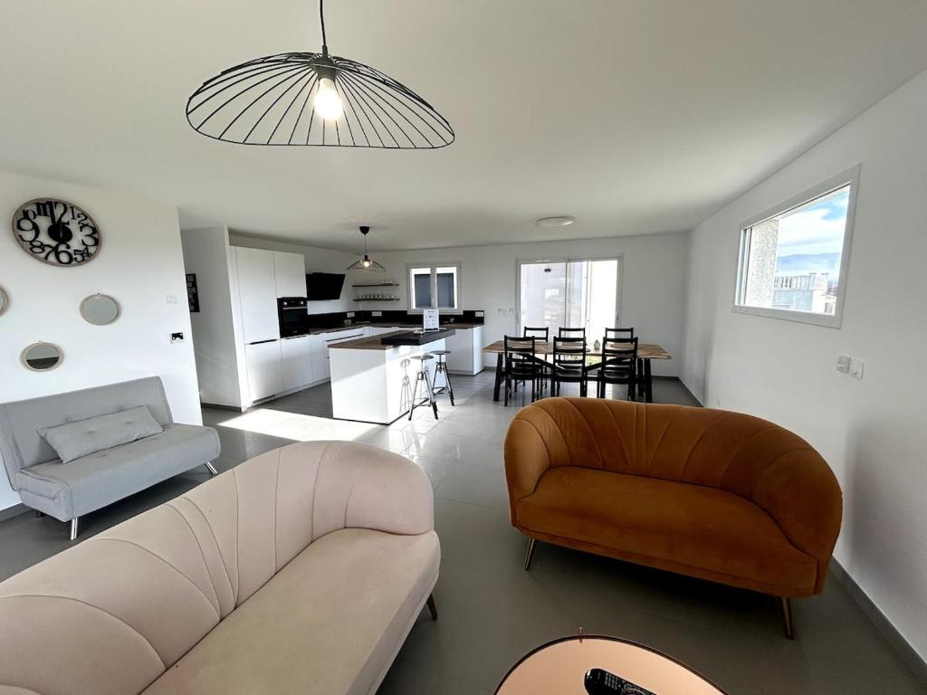 Photo de la galerie de l'établissement Maison proche CNPE, 3 chambres, parking gratuit, à Château-Gaillard