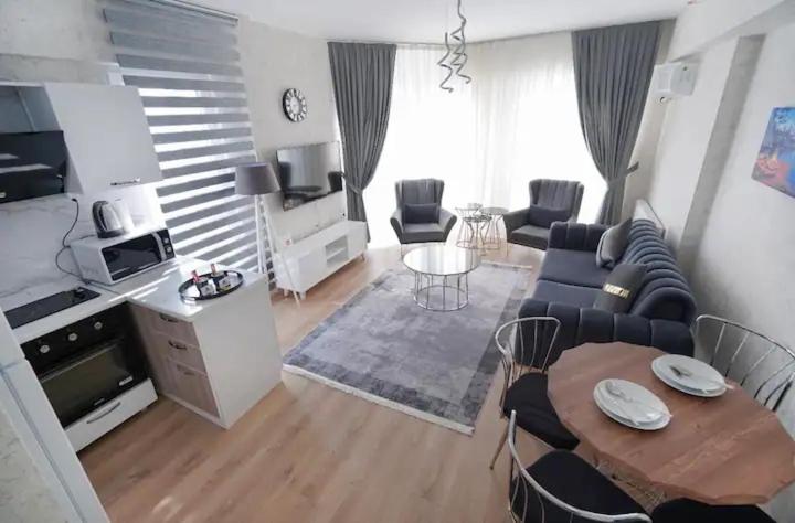 Fotografie z fotogalerie ubytování OLD King Suite TH28 OLD v destinaci Esenyurt