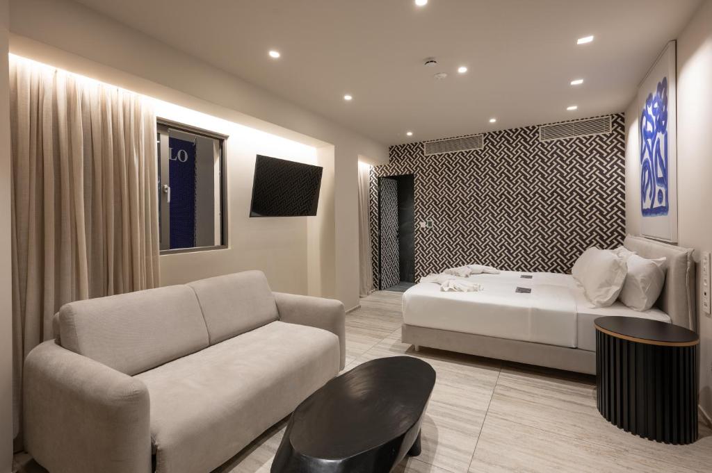 
One Bedroom King Suite
