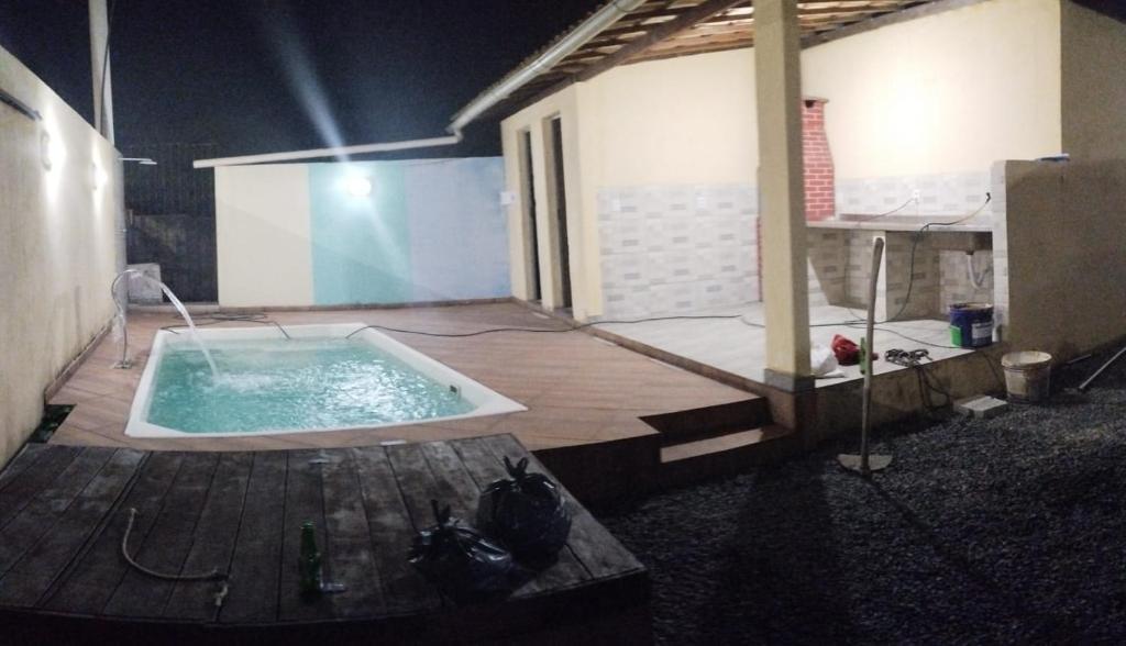 Swimmingpoolen hos eller tæt på AGRA familia