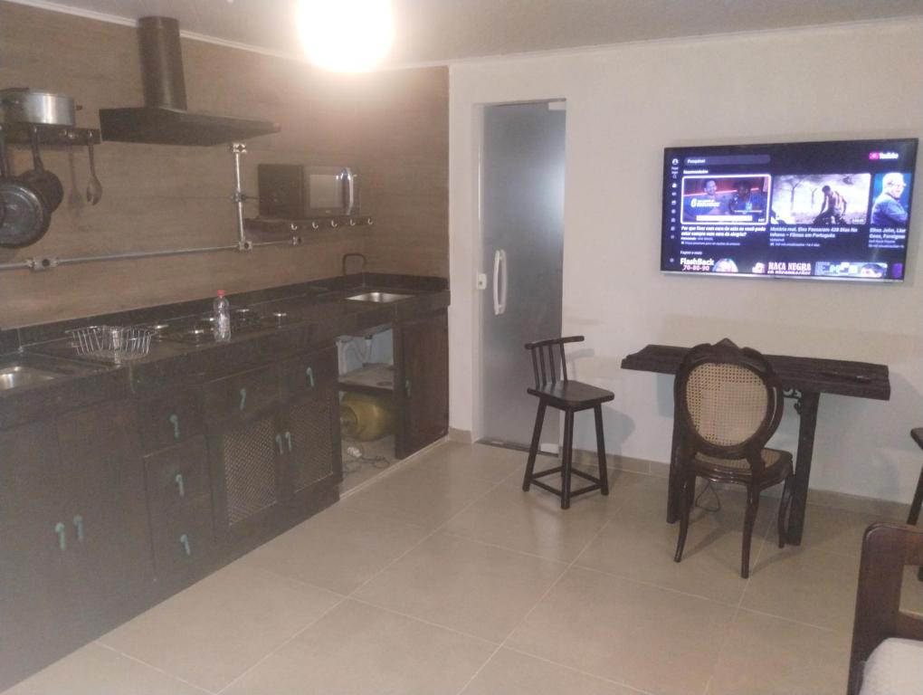 Η κουζίνα ή μικρή κουζίνα στο Casa Airport