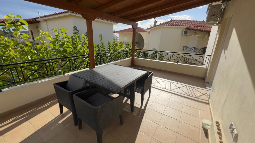 A balcony or terrace at Miramar Complex - Korfos