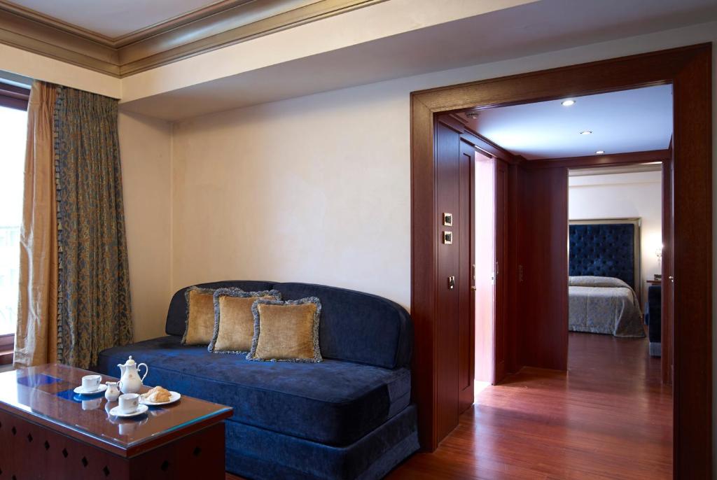 Posezení v ubytování Grand Serai Congress and Spa
