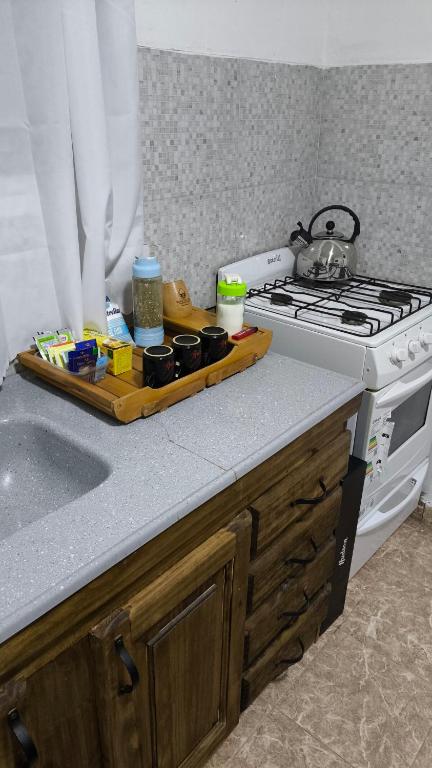 A 5 cuadras de la ruta, muy comodo para viajeros y gente de paso, Ruka del Rio