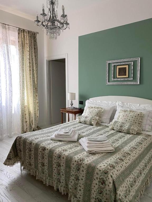 Postel nebo postele na pokoji v ubytování AGRITURISMO BOSCO LONGHINO