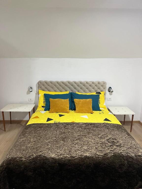 Postel nebo postele na pokoji v ubytování Apartman i sobe Milica Vrnjacka Banja