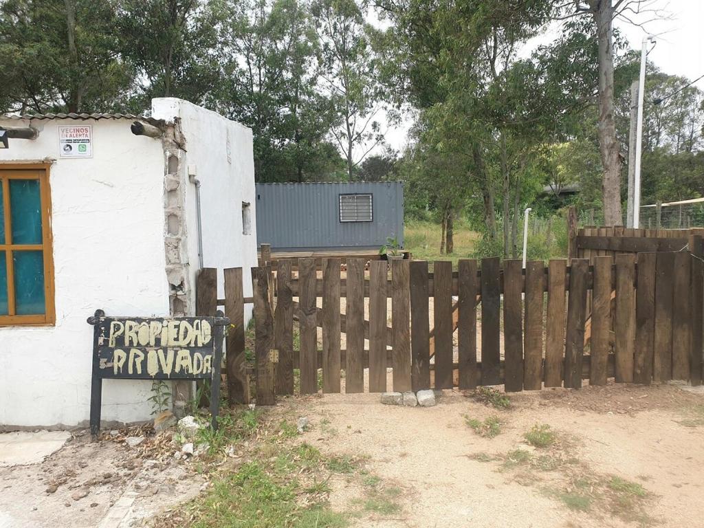 Casa Contenedor amoblado de 2 dormitorios El Tesoro