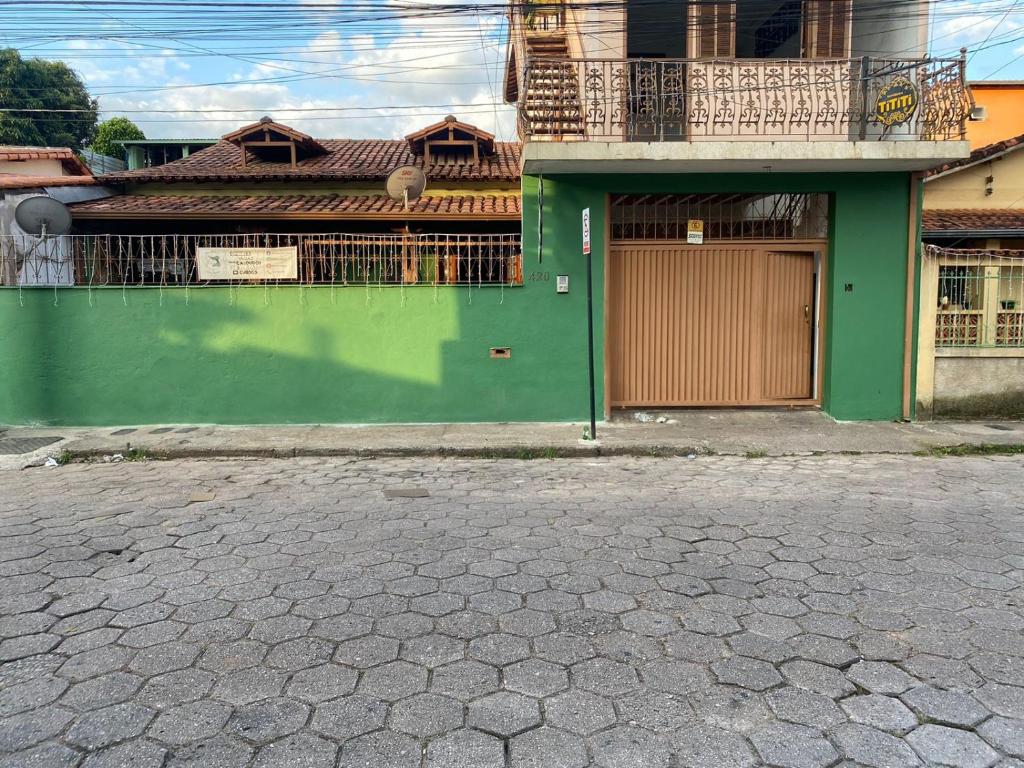 Το κτήριο όπου στεγάζεται  το δωμάτιο σε οικογενειακή κατοικία