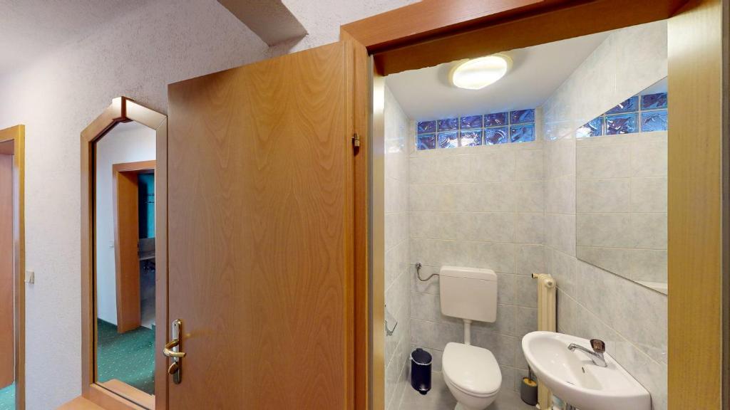 Koupelna v ubytování Bräuhaus Appartements