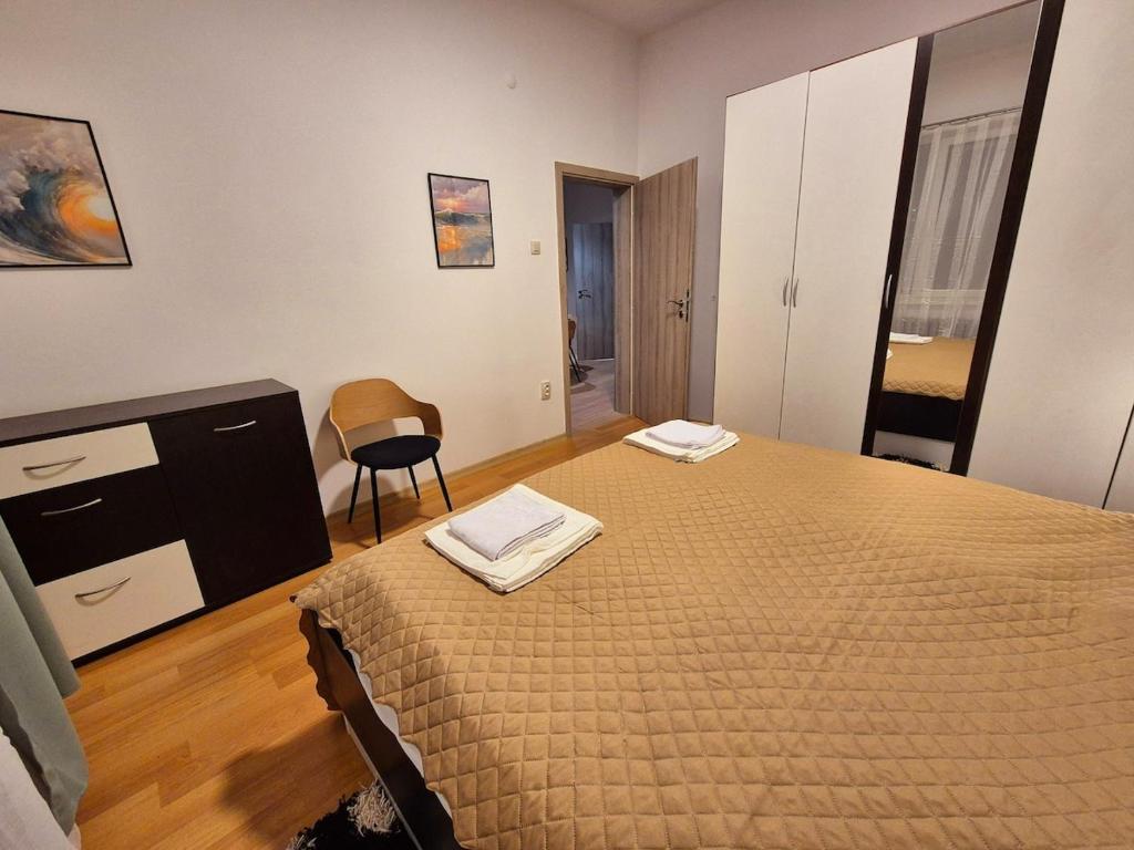 Postel nebo postele na pokoji v ubytování Botev's Finest 3BR