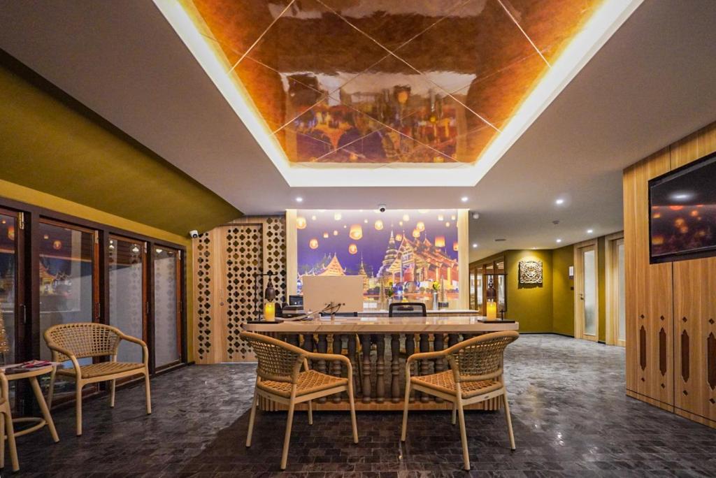 March Hotel & Suite Riverside - Resim 2