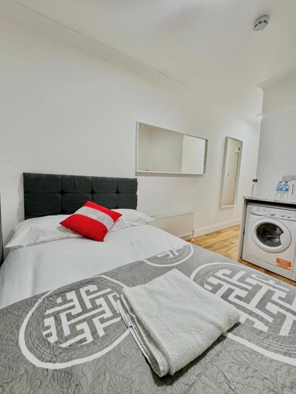 Postel nebo postele na pokoji v ubytování Venice Hotel