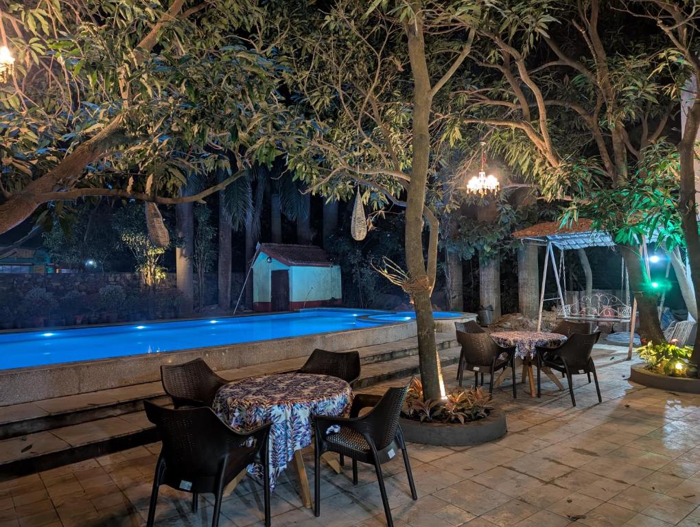 Bazén v ubytování Rangamati Garden Resort nebo v jeho okolí