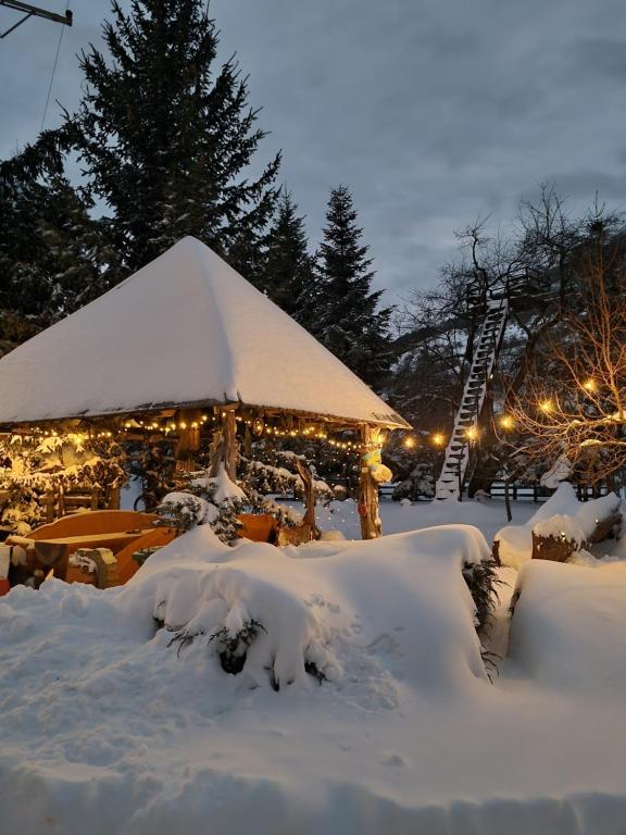 Ethno Village Štitarica v zimě