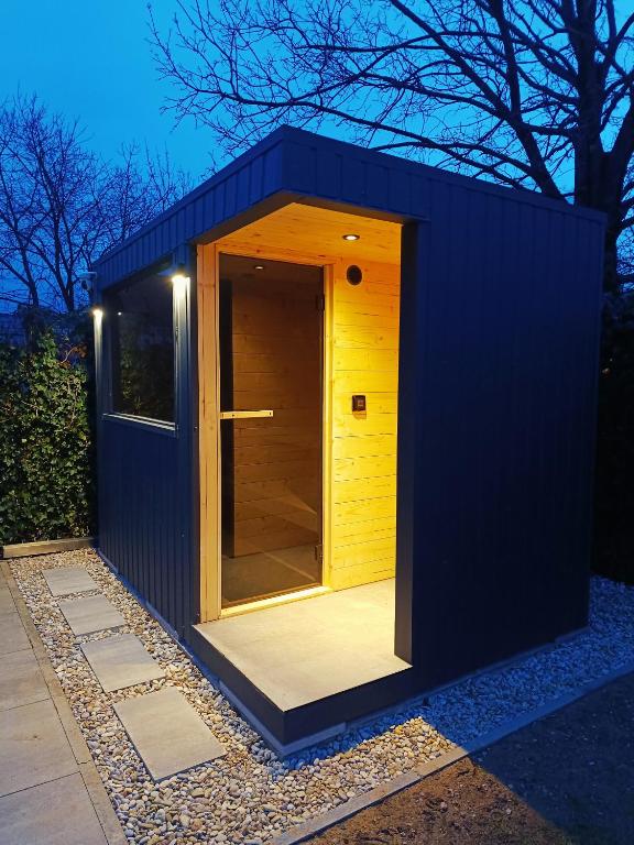 Old Town Zagreb Airport - 11