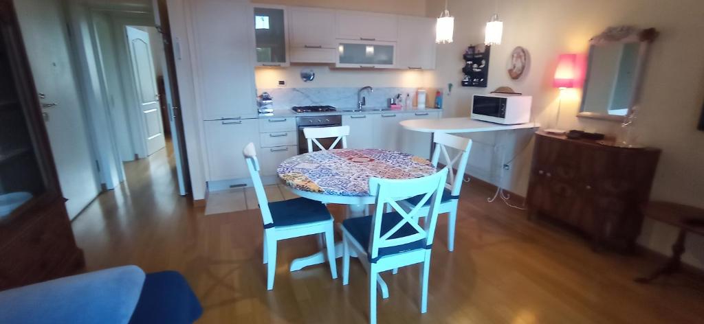 A kitchen or kitchenette at Il Pettirosso