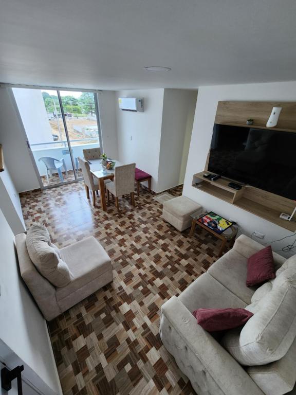 Posezení v ubytování Lujoso apartamento amoblado en Coveñas cerca a la playa