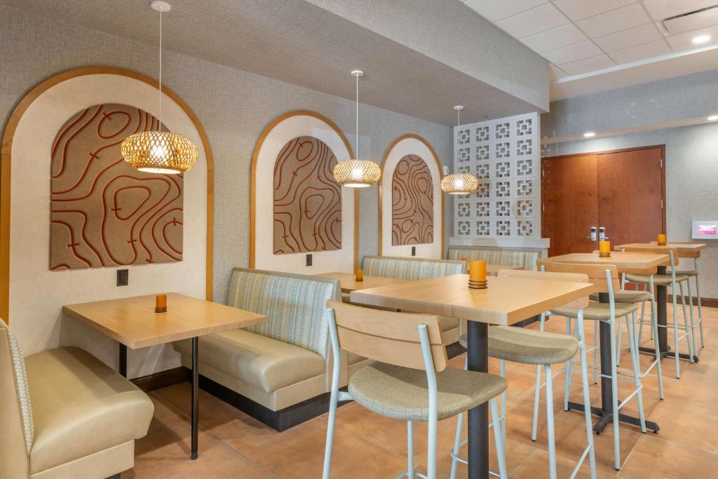 Posezení v ubytování Drury Plaza Hotel Phoenix Tempe