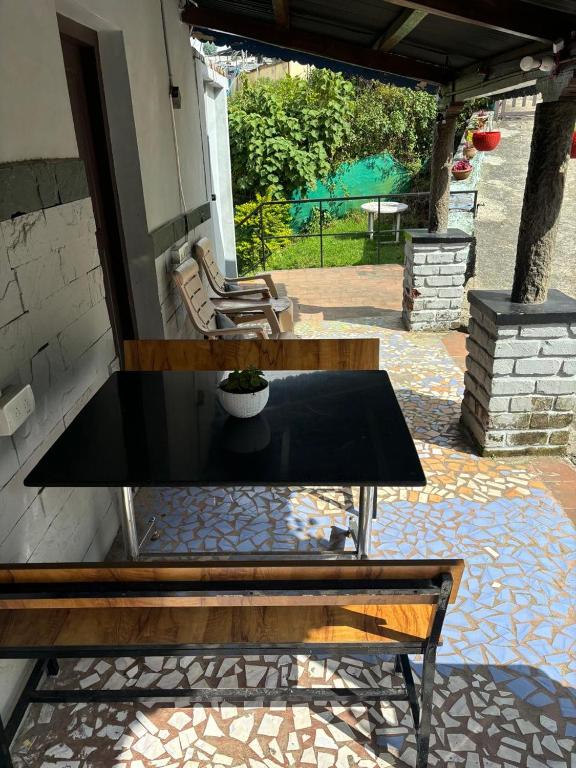 Posezení v ubytování Rave Raja CoWorking Hostels