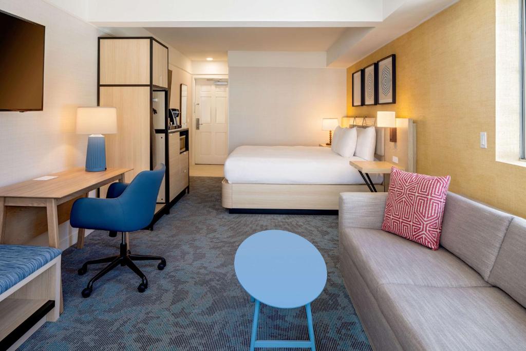 Hilton Garden Inn Dana Point Doheny Beach - King Room