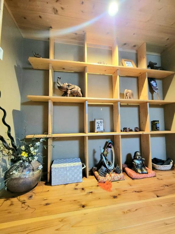 Fotografie z fotogalerie ubytování 古民家　日乃家～HINOYA　８名まで滞在可能 v destinaci Funabaši