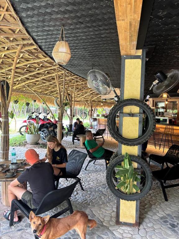 Restaurace v ubytování Lakwa Motel