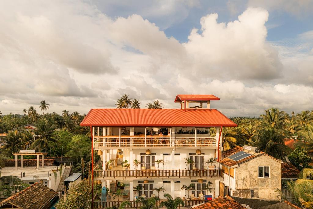 Lucky's Surf Camp - 8