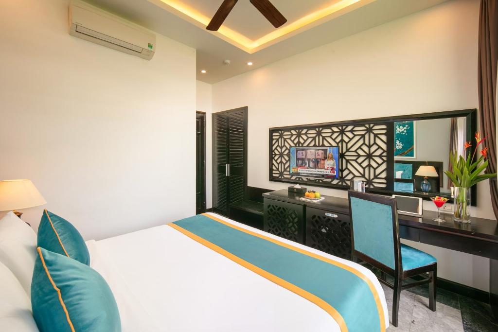 Silk River Hoi An Hotel & Spa - 1