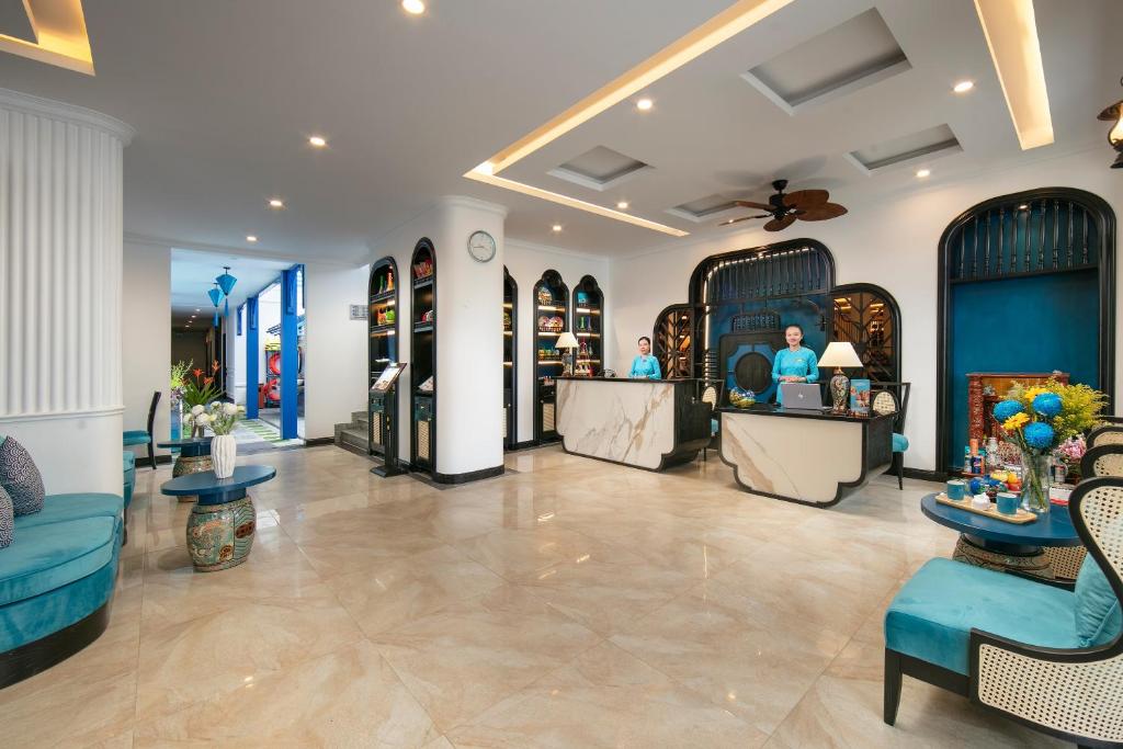 Khu vực ghế ngồi tại Silk River Hoi An Hotel &amp; Spa