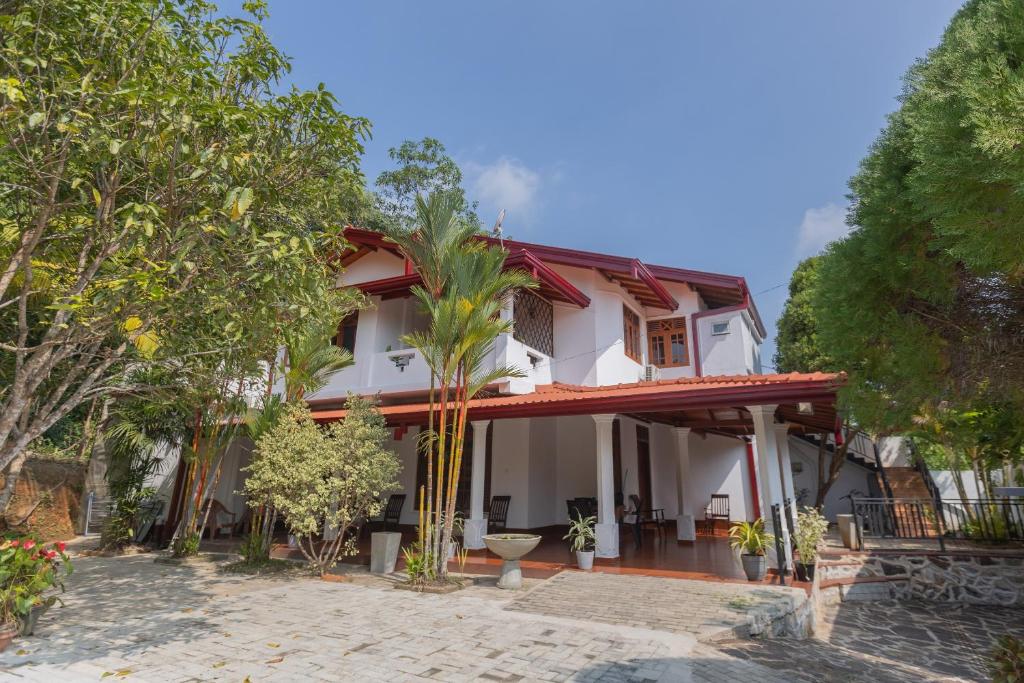 Το κτήριο όπου στεγάζεται  ο ξενώνας