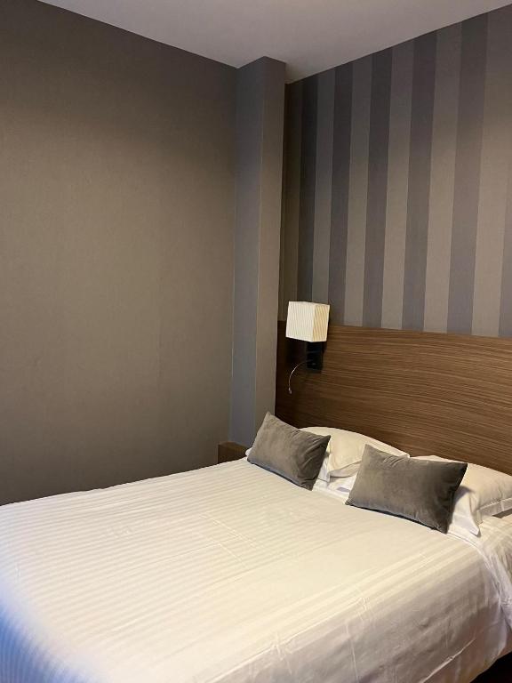 Logis Hôtel Restaurant Au Cerf d'Or - Resim 30