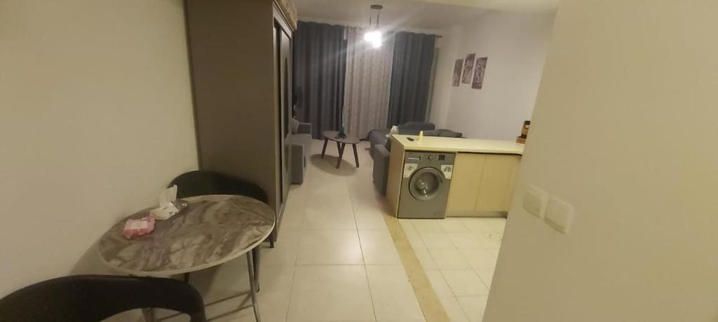 Posezení v ubytování Alraha village-aqaba قرية الراحة- مرسى زايد -العقبة