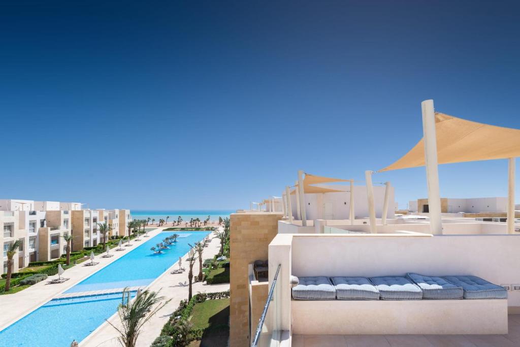 Bazén v ubytování Seascape 1 BDR Mangroovy Pool & Sea View nebo v jeho okolí
