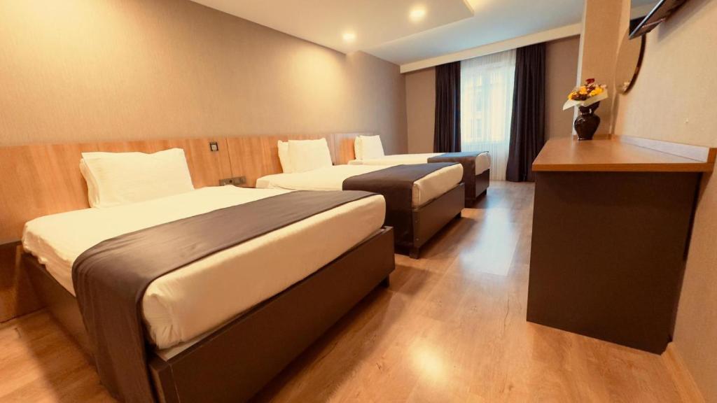 The Green Park Taksim - 14