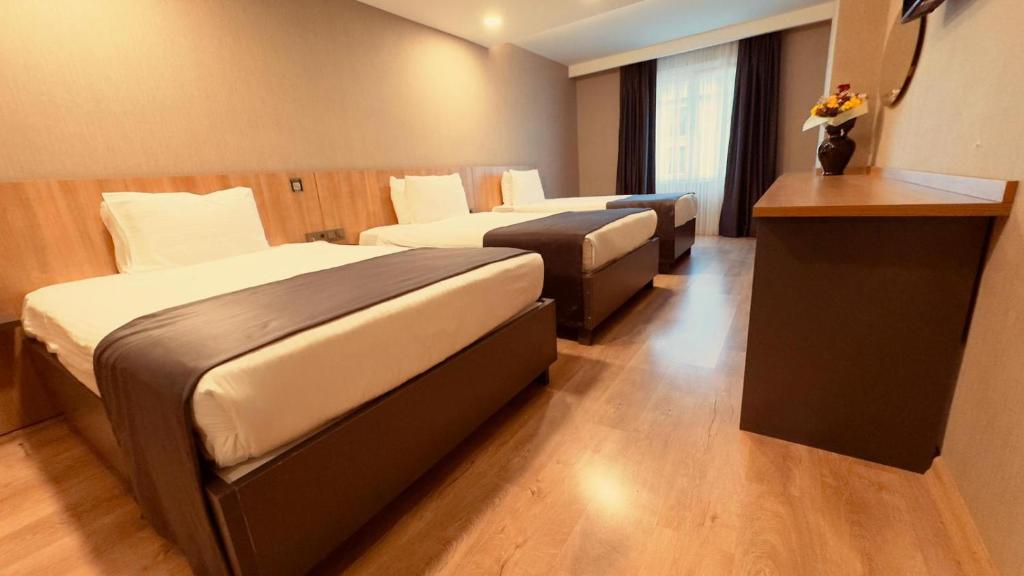 The Green Park Taksim - 13