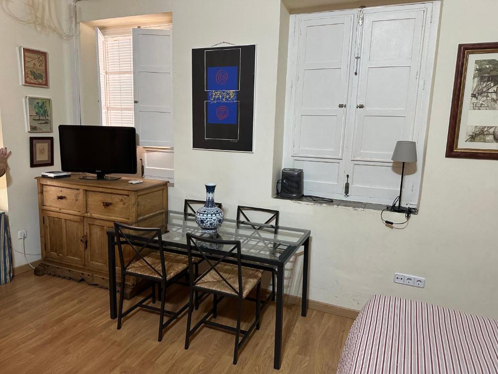 Apartamento C Buen Viaje 5 - Housity