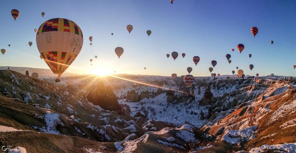 Sun Rise View Hotel - 11