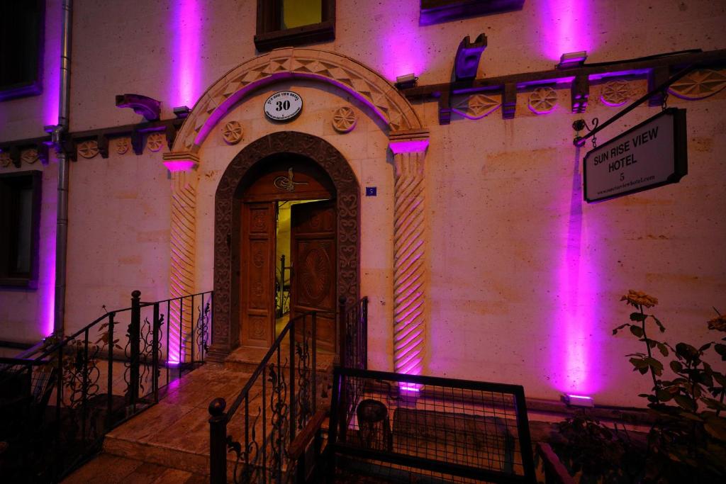 Sun Rise View Hotel - 15