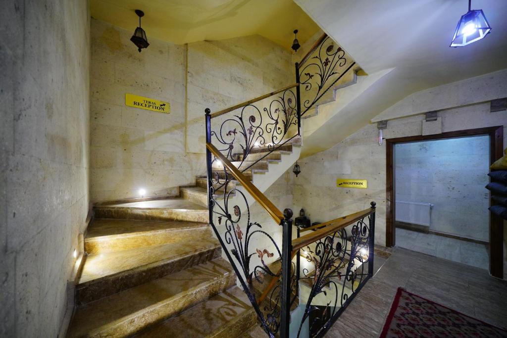 Sun Rise View Hotel - 16