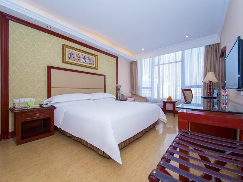 维也纳国际酒店襄阳万达广场火车站店 - Superior Queen Room