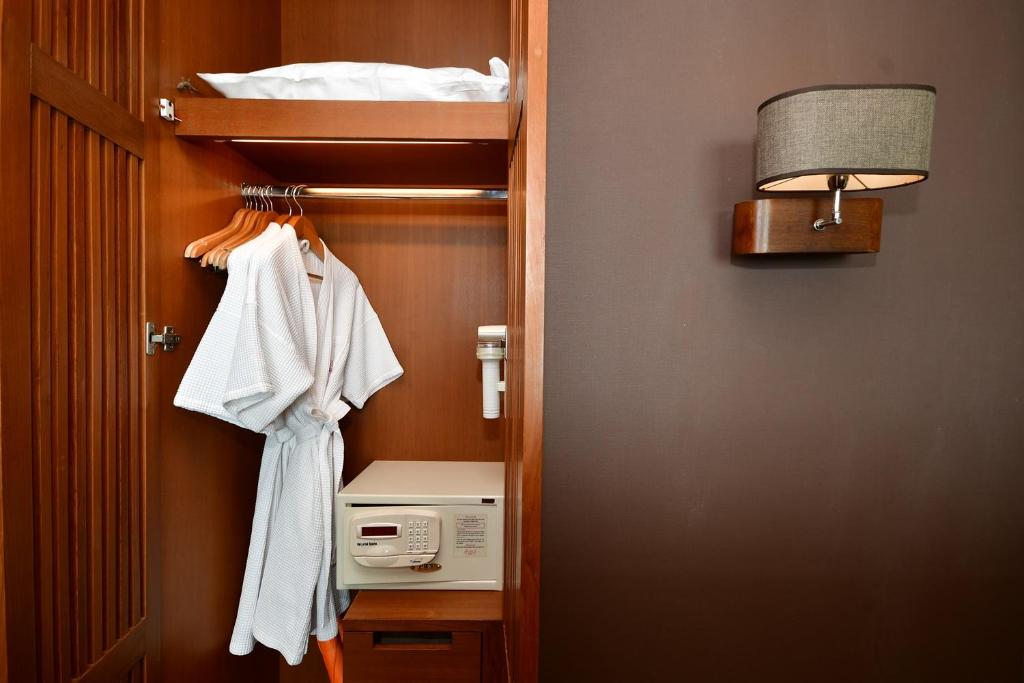 ShaSa Resort - Luxury Beachfront Suites - 10