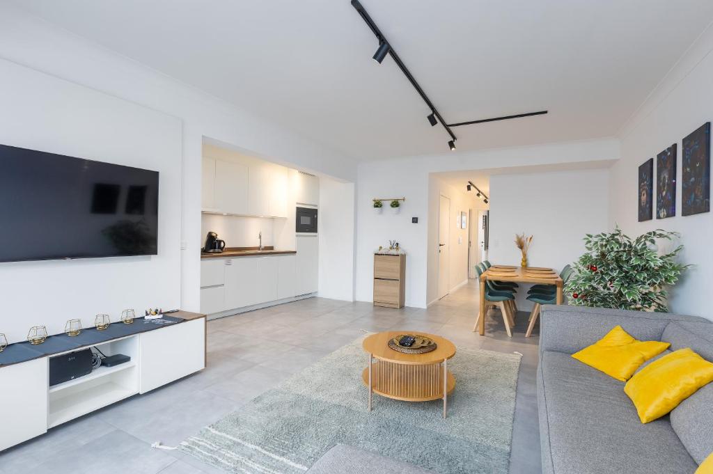 Ostend Center Luxury Top Floor Apartment with Free Parking, Ostend ... - Top Floor Apartments With Secure Parking