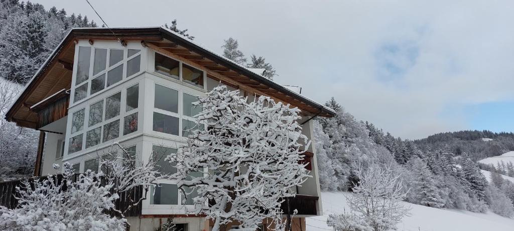 Haus Statz 48 v zimě