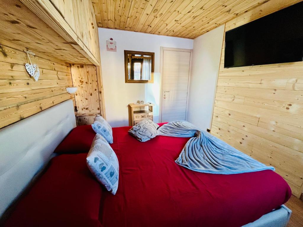 Łóżko lub łóżka w pokoju w obiekcie Home, sweet home
