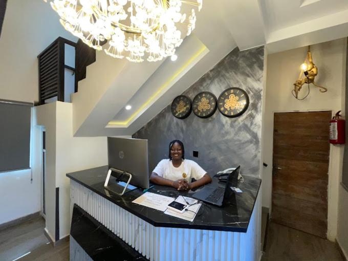 Hosté ubytování Ravella Hotel and Suites