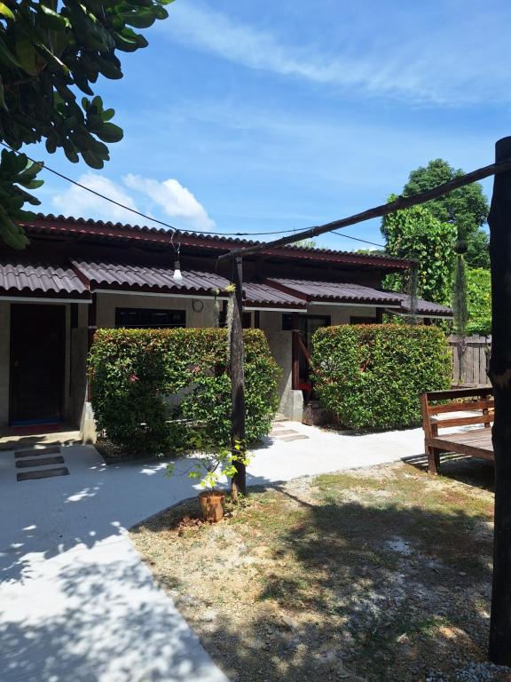 Lanta Happy House - 12