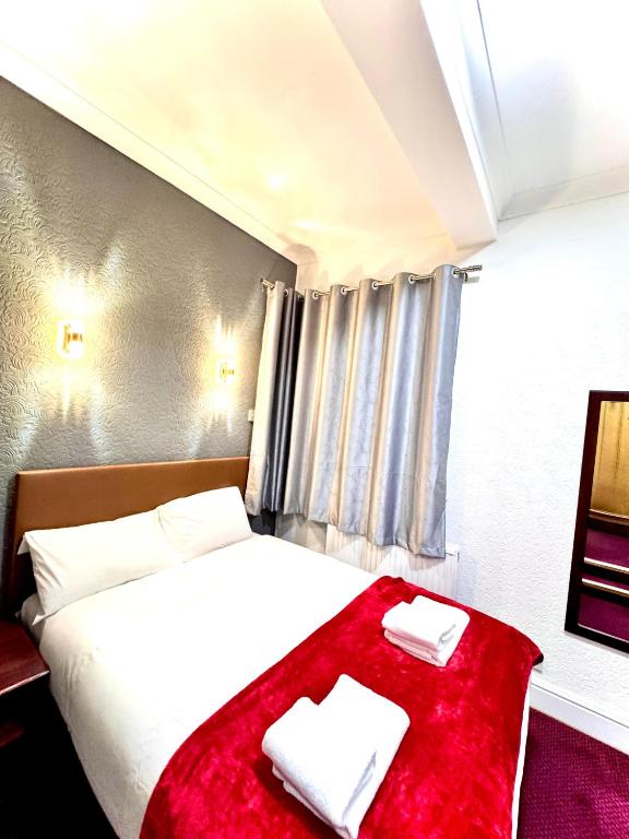 George And Dragon Place