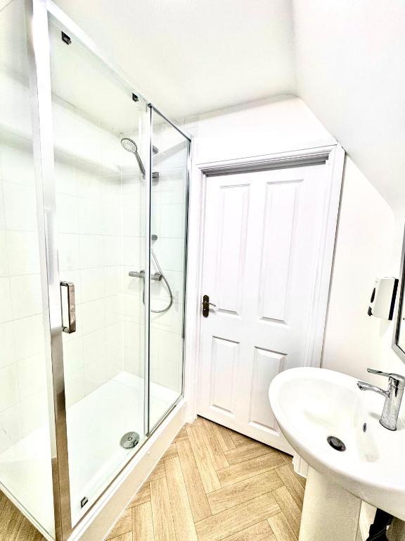 George And Dragon Place - Resim 14